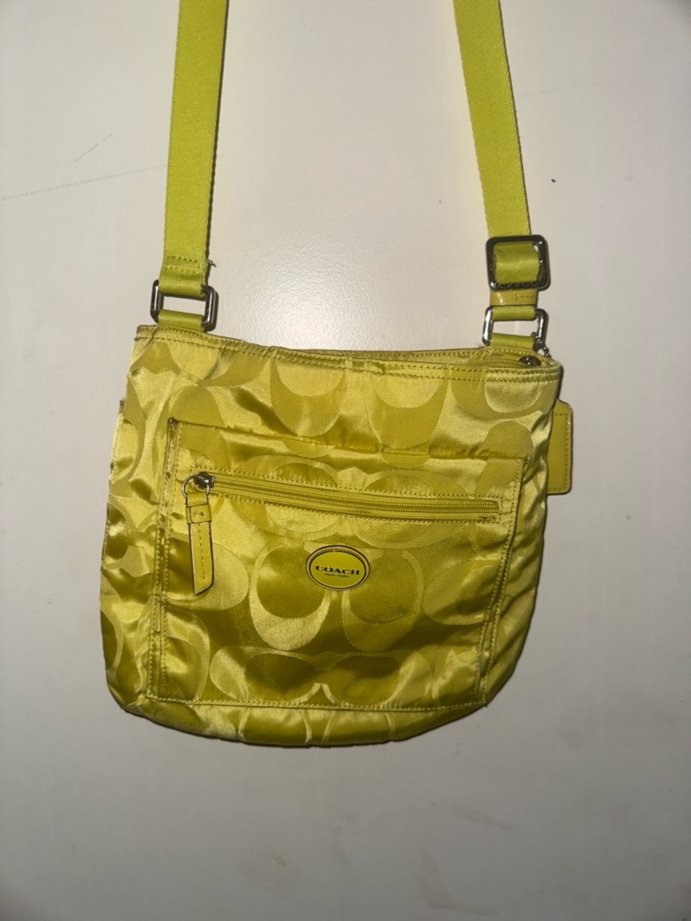 Coach Lime Yellow Signature Crossbody Bag - Picture 3 of 5